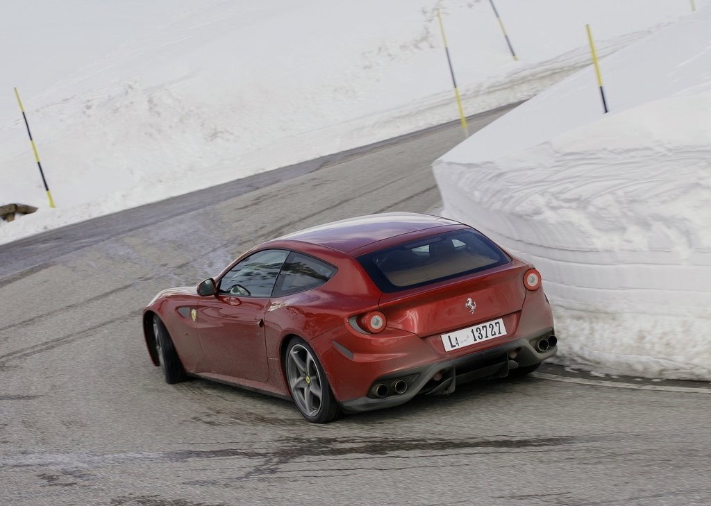 Ferrari FF Review